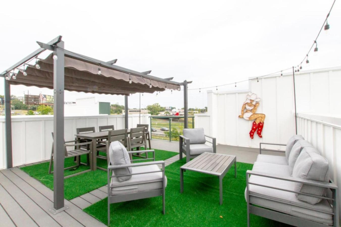 Vila Skyline Serenity Rooftop Patio With Ping Pong Nashville Exteriér fotografie